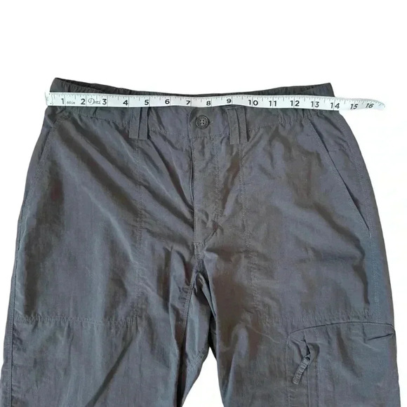 The North Face Size 3/4 Length Cargo Pants In Grey - Picture 9 of 13